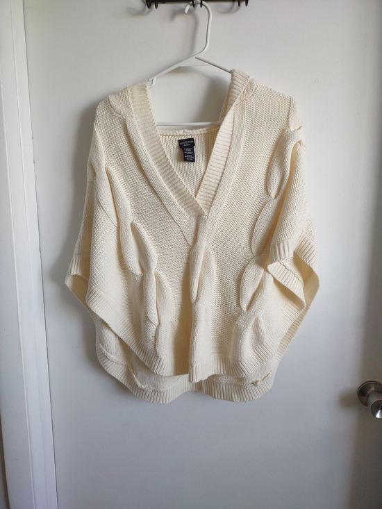 Canyon River Blues Sweaters - Canyon River Blues Cream V-Neck Cable Knit Sweater Poncho